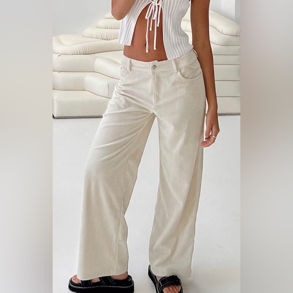 wide leg medium rise pants